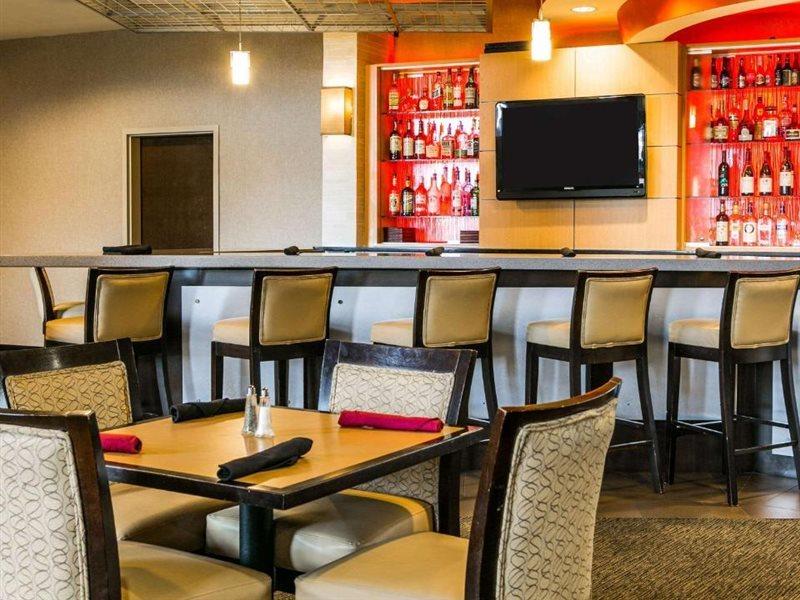 Cambria Hotel Raleigh-Durham Airport Моррисвилл Экстерьер фото