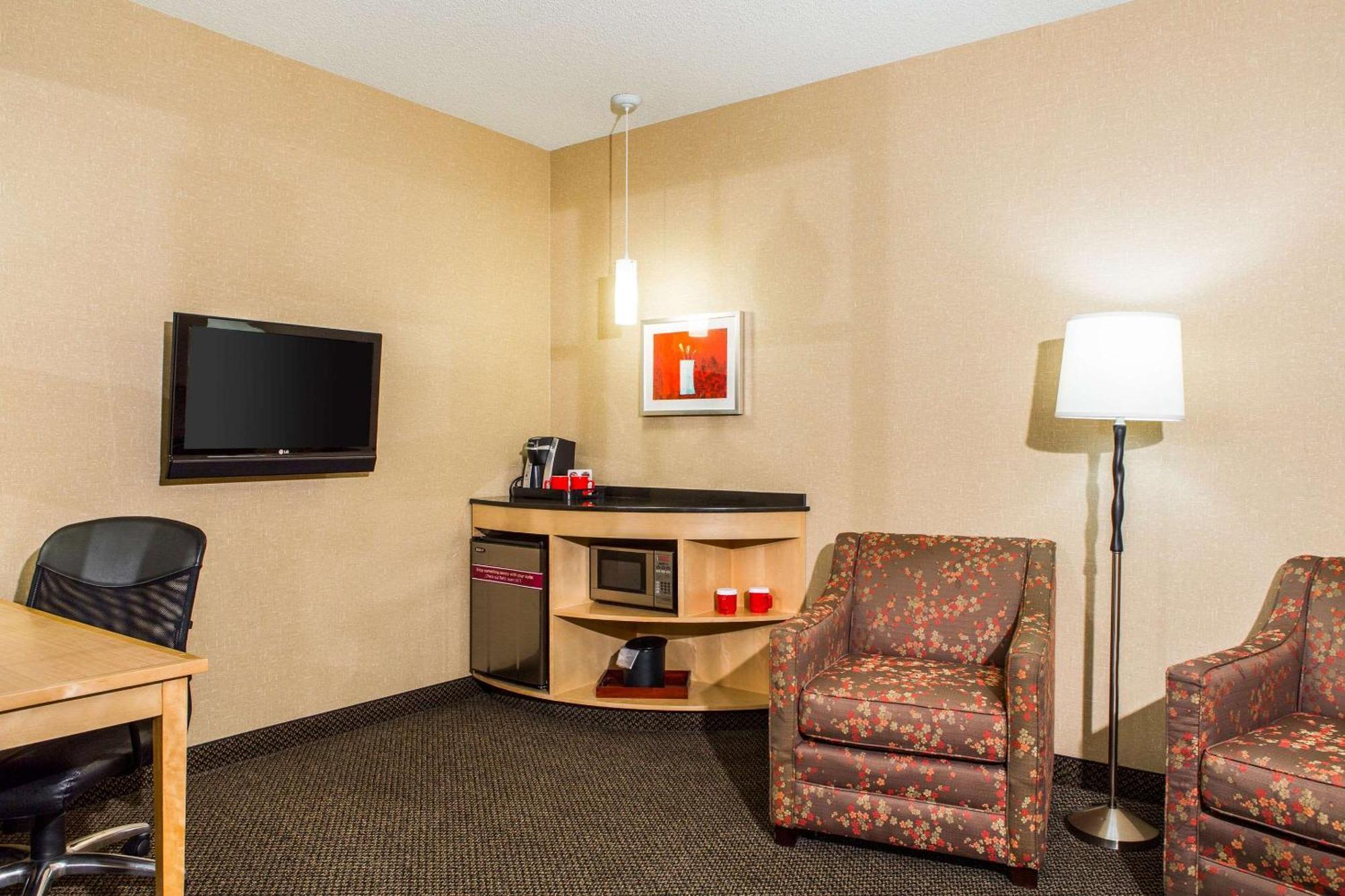Cambria Hotel Raleigh-Durham Airport Моррисвилл Экстерьер фото