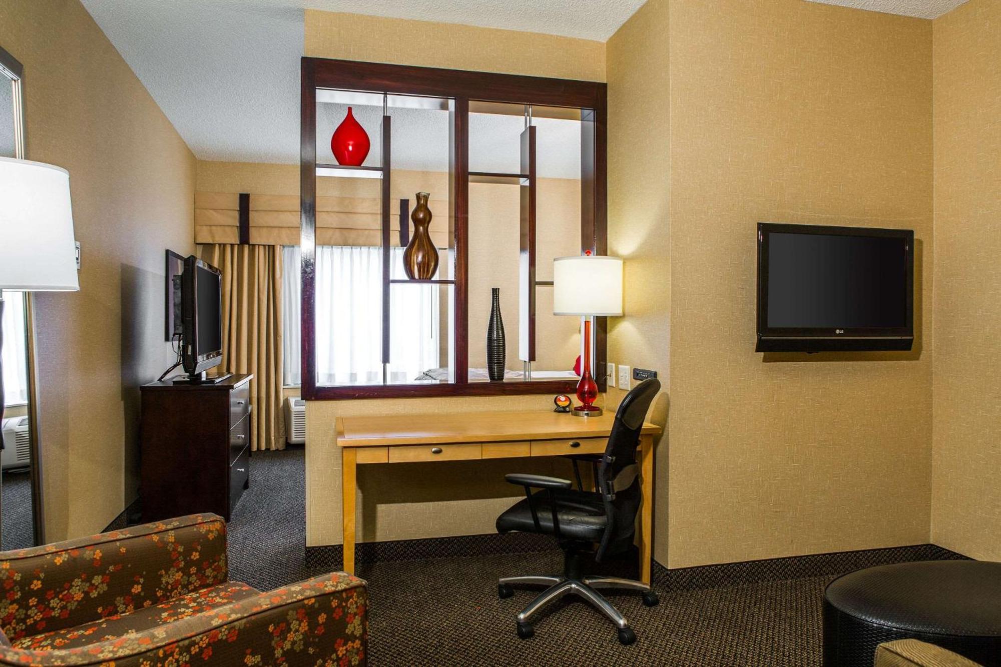 Cambria Hotel Raleigh-Durham Airport Моррисвилл Экстерьер фото